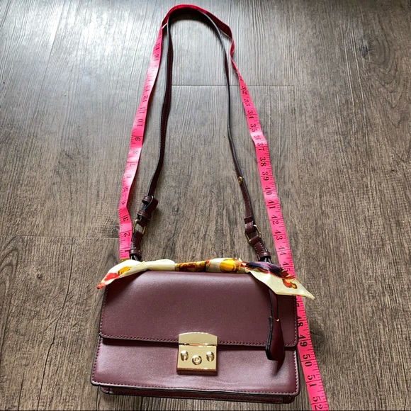 ‼️2/$30‼️Adjustable Crossbody bag - Picture 11 of 15